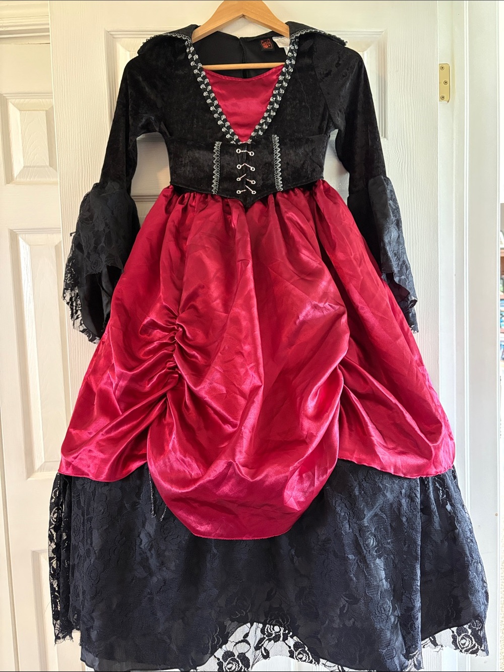 Unbranded Girls' Black & Red Gothic Vampire Costume Dress